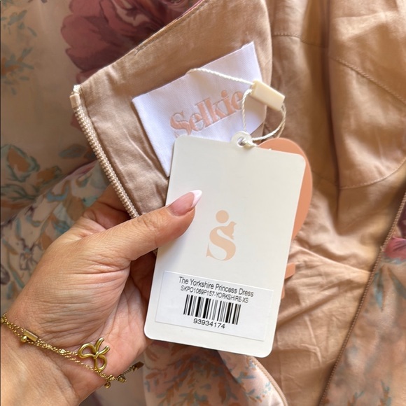 Selkie Yorkshire Princess Dress - Picture 5 of 6